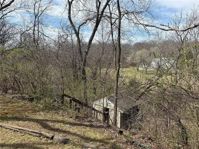 6926 Albervan Street, Shawnee, KS 66216
