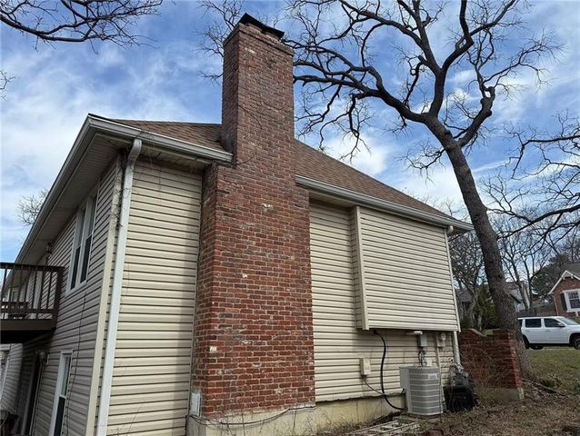 6926 Albervan Street, Shawnee, KS 66216