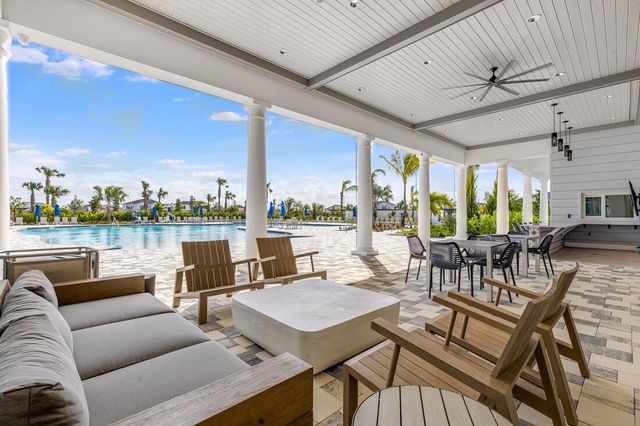 9329 SW Lorenzo Way, Port St. Lucie, FL 34987