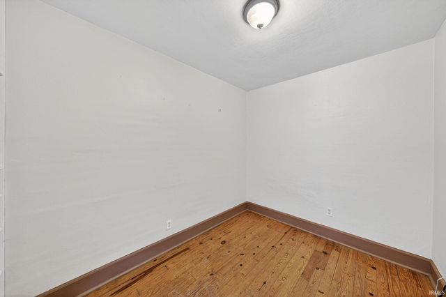 26666 Edison Road, South Bend, IN 46628