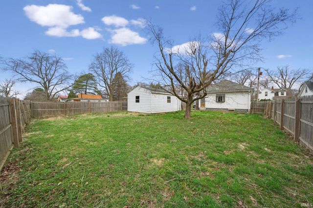 26666 Edison Road, South Bend, IN 46628