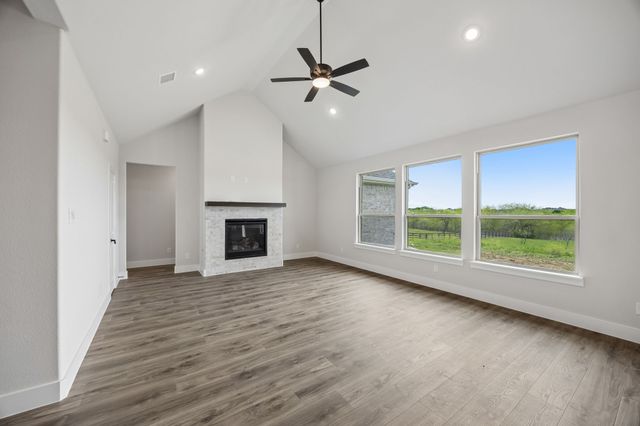 500 Range Boss Trail, Waxahachie, TX 75165