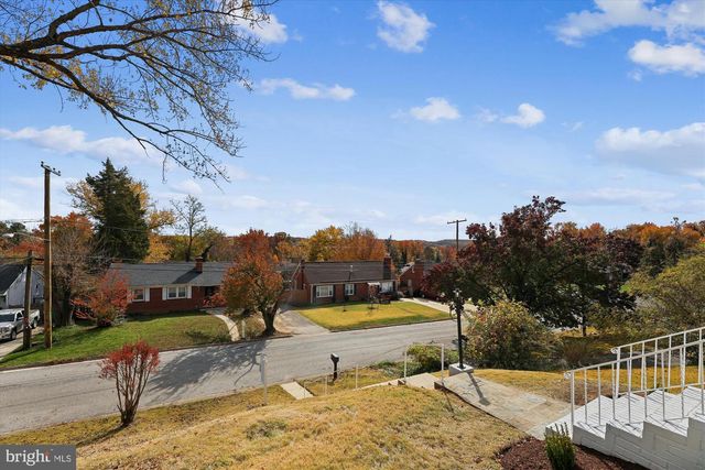 2016 BELFAST DR, Fort Washington, MD 20744