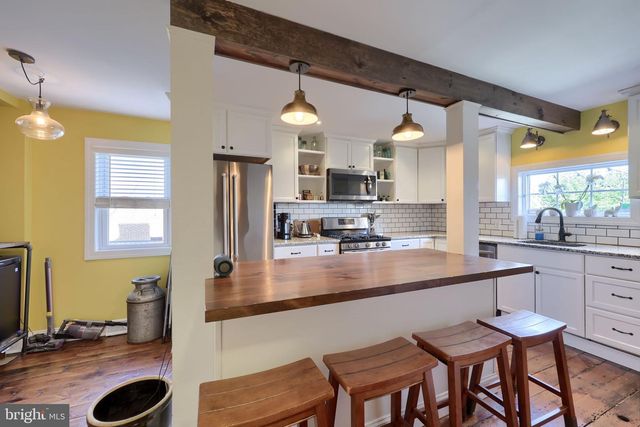 507 E CHESTNUT ST, Lancaster, PA 17602