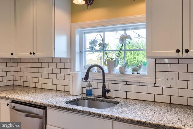 507 E CHESTNUT ST, Lancaster, PA 17602