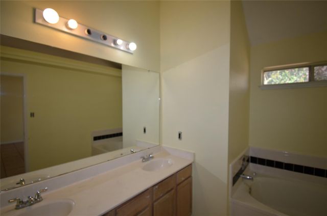 4729 Castleman DR, Austin, TX 78725