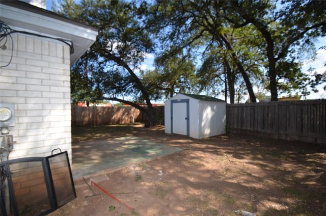 4729 Castleman DR, Austin, TX 78725