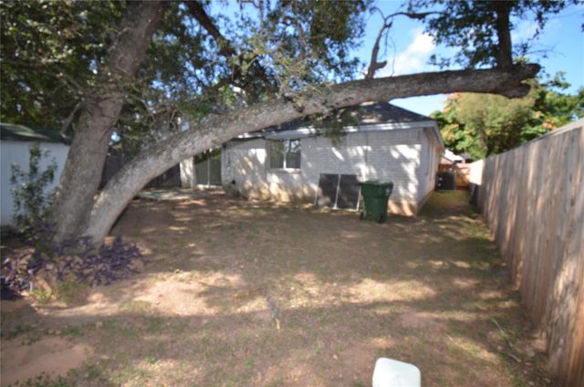 4729 Castleman DR, Austin, TX 78725