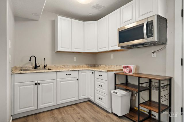 2305 Locust Lane, Nampa, ID 83686