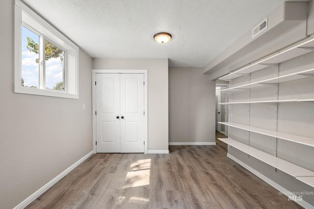 2305 Locust Lane, Nampa, ID 83686