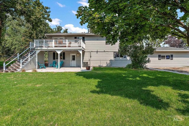 2305 Locust Lane, Nampa, ID 83686