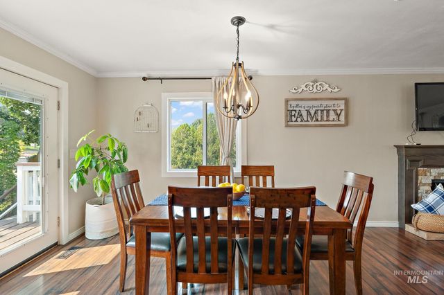 2305 Locust Lane, Nampa, ID 83686