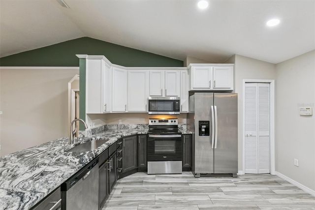 1711 CHARLESTON LANE, St Cloud, FL 34769