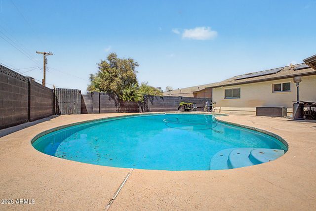 3701 W ECHO Lane, Phoenix, AZ 85051