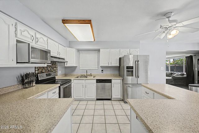 3701 W ECHO Lane, Phoenix, AZ 85051