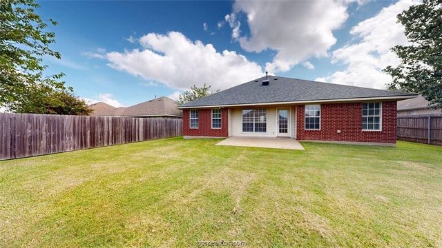 2404 Trace Meadows, College Station, TX 77845