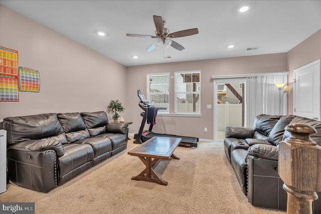 14 VERONA LN, Mount Laurel, NJ 08054