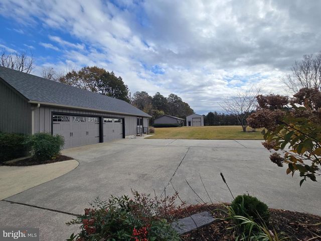 708 MEADOW BROOK LN, Milford, DE 19963