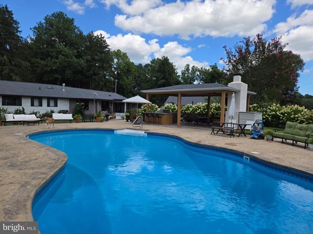 708 MEADOW BROOK LN, Milford, DE 19963