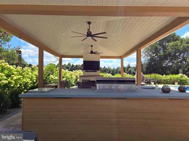 708 MEADOW BROOK LN, Milford, DE 19963