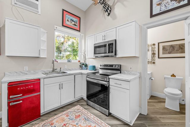 15161 Collecting Canal Road, Loxahatchee Groves, FL 33470