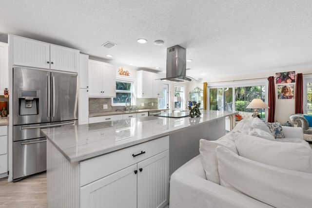 15161 Collecting Canal Road, Loxahatchee Groves, FL 33470