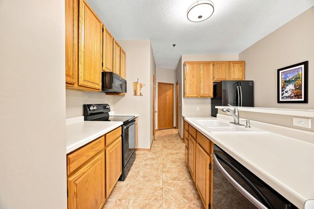 8473 Cortland Road, Eden Prairie, MN 55344