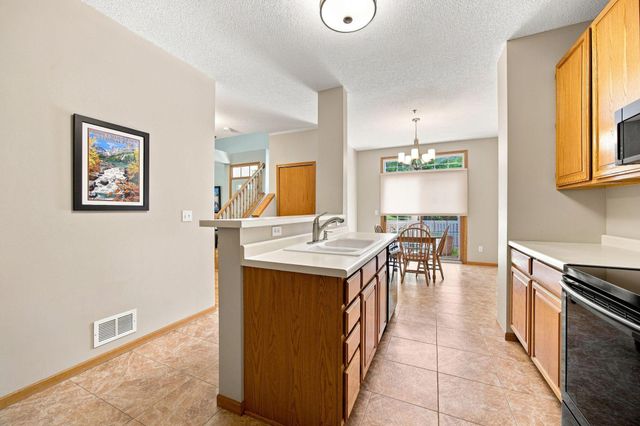 8473 Cortland Road, Eden Prairie, MN 55344