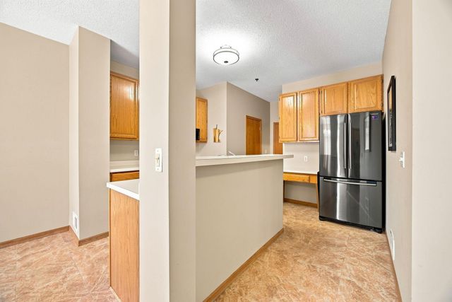 8473 Cortland Road, Eden Prairie, MN 55344
