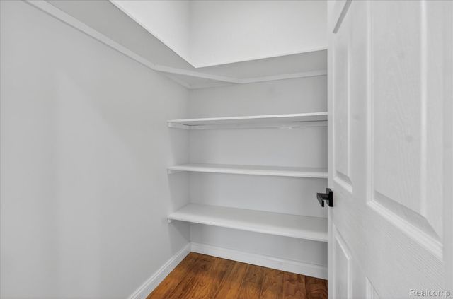37235 Jefferson Avenue, Harrison Charter Township, MI 48045