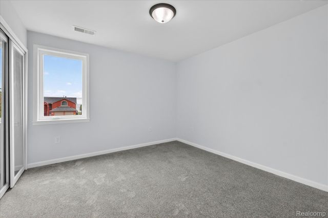 37235 Jefferson Avenue, Harrison Charter Township, MI 48045