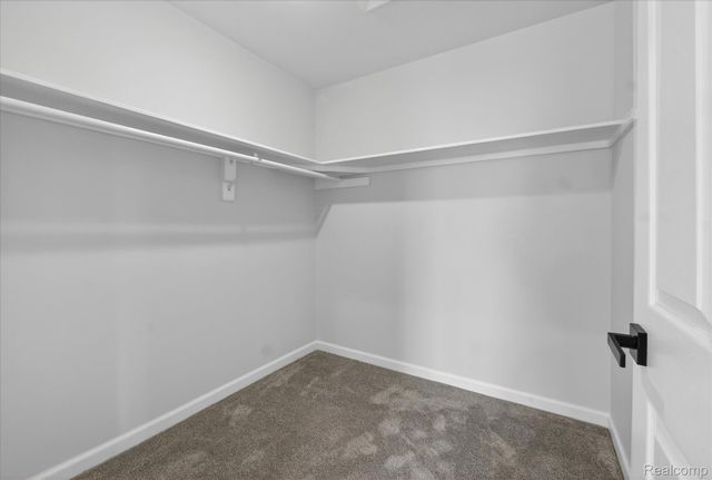 37235 Jefferson Avenue, Harrison Charter Township, MI 48045