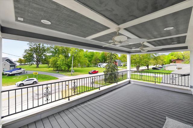 37235 Jefferson Avenue, Harrison Charter Township, MI 48045