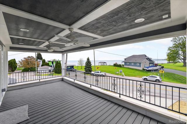 37235 Jefferson Avenue, Harrison Charter Township, MI 48045
