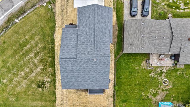 37235 Jefferson Avenue, Harrison Charter Township, MI 48045
