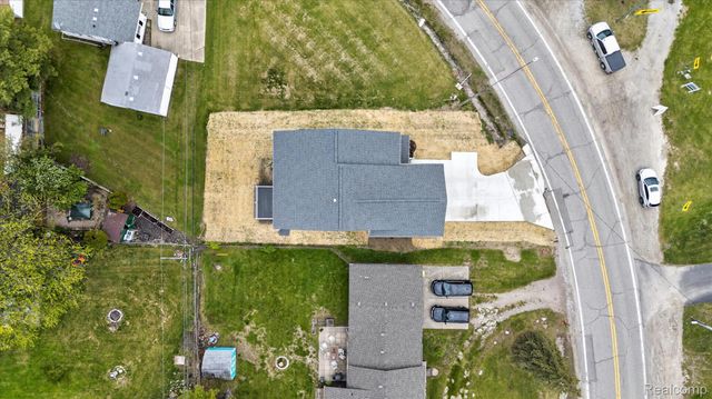 37235 Jefferson Avenue, Harrison Charter Township, MI 48045