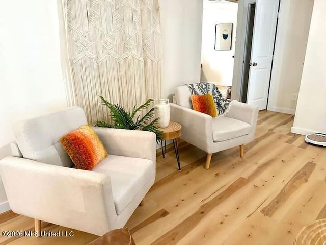 828 Lemon Street, Ocean Springs, MS 39564