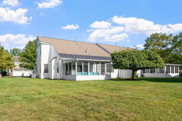 18 Hartland Way 18, Acton, MA 01720