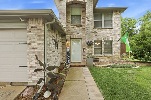 8400 Mild Creek Lane, Denton, TX 76210