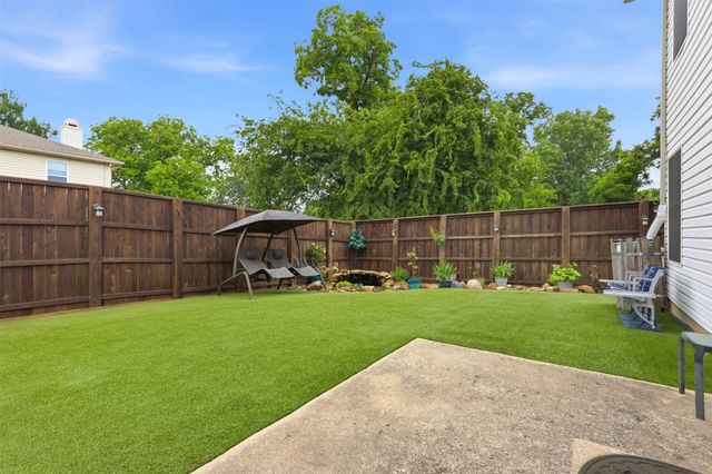 8400 Mild Creek Lane, Denton, TX 76210
