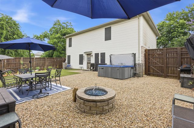 8400 Mild Creek Lane, Denton, TX 76210