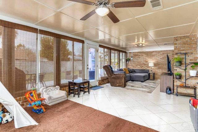 3525 Hopestill Rd, Pensacola, FL 32503