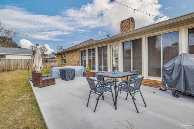 3525 Hopestill Rd, Pensacola, FL 32503