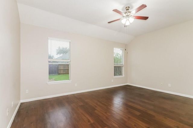2402 Birch Canyon Court, Fresno, TX 77545