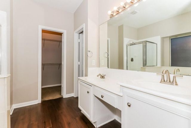 2402 Birch Canyon Court, Fresno, TX 77545