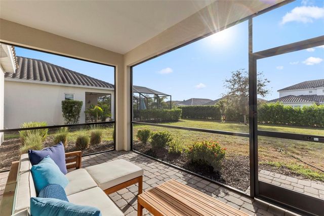 2637 STAR APPLE WAY, Sarasota, FL 34240