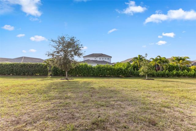 2637 STAR APPLE WAY, Sarasota, FL 34240