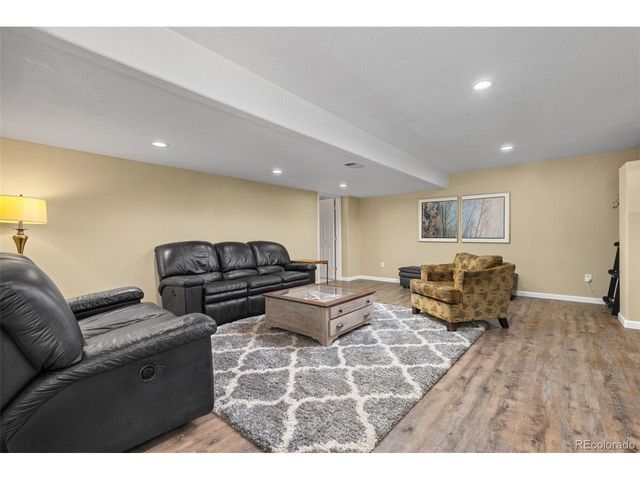 5764 S Depew Cir, Littleton, CO 80123
