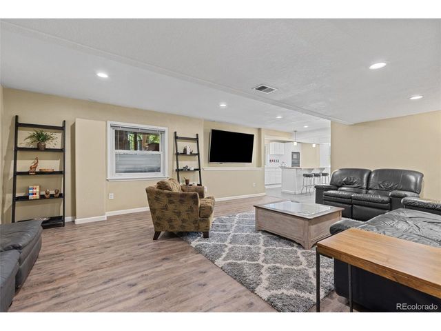 5764 S Depew Cir, Littleton, CO 80123