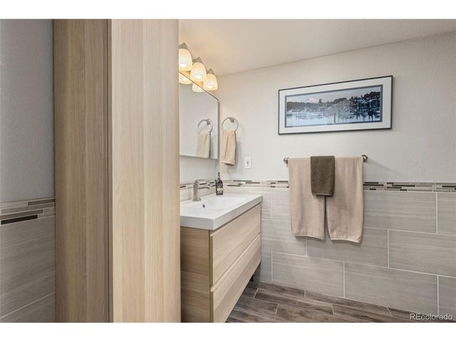 5764 S Depew Cir, Littleton, CO 80123
